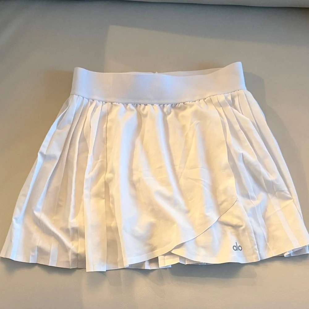 ALO Yoga White Mini Skirt
